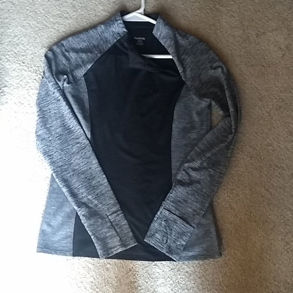 Reebok athletic top